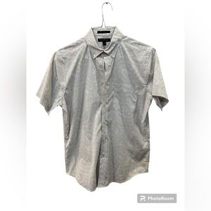 BANANA REPUBLIC White Button Down Short Sleeve Men’s(Small) - $20